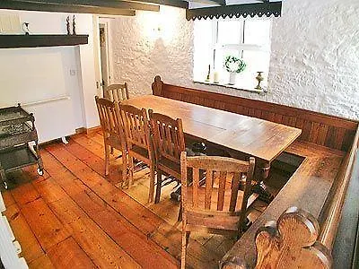 Shield Hill House *